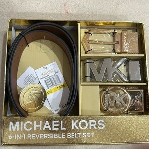 NWT - Michael Kors  6in1 Reversible Belt Set